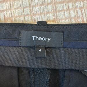 Theory cropped dress pants size 4